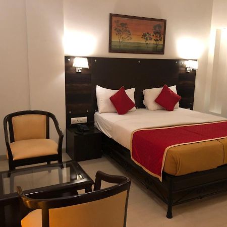 Resort Silver Hills Lonavala Esterno foto