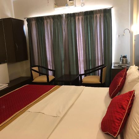 Resort Silver Hills Lonavala Esterno foto