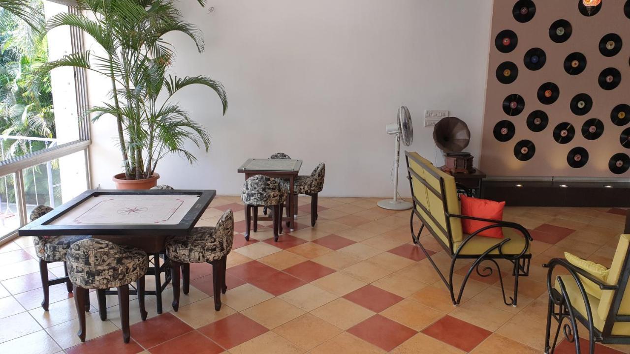 Resort Silver Hills Lonavala Esterno foto